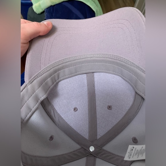 LuluLemon hat - Picture 5 of 5